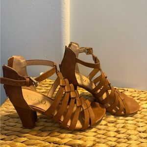 XOXO heels - brown